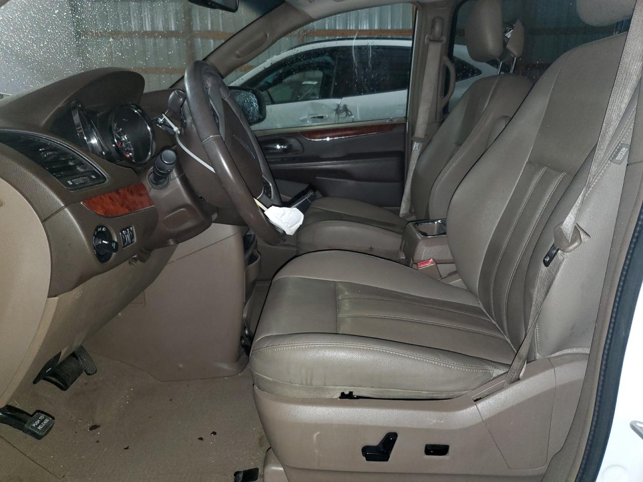 2015 Chrysler Town & Country Touring VIN: 2C4RC1BG3FR751624 Lot: 84451655