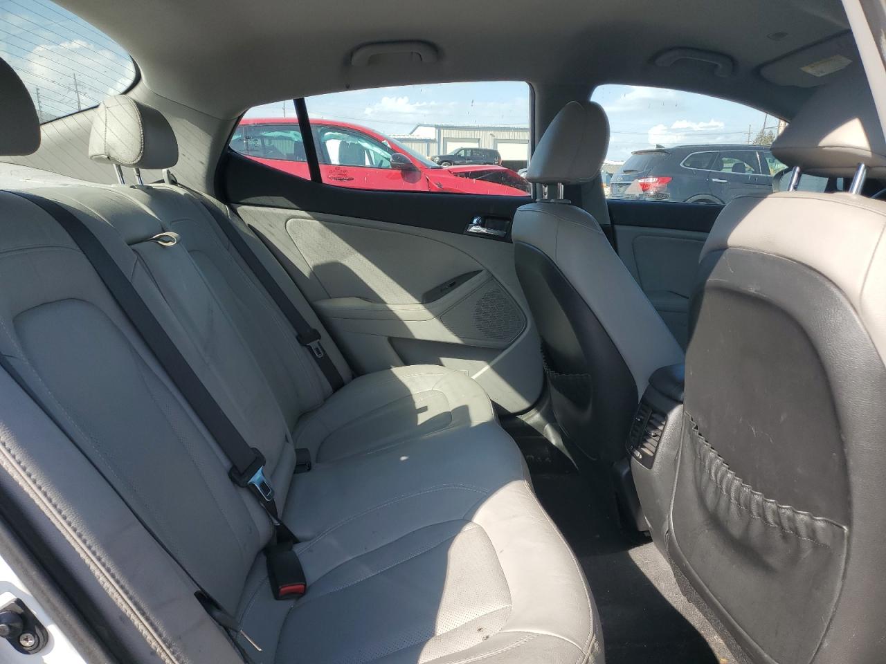 2011 Kia Optima Ex VIN: KNAGN4A78B5045628 Lot: 81375435