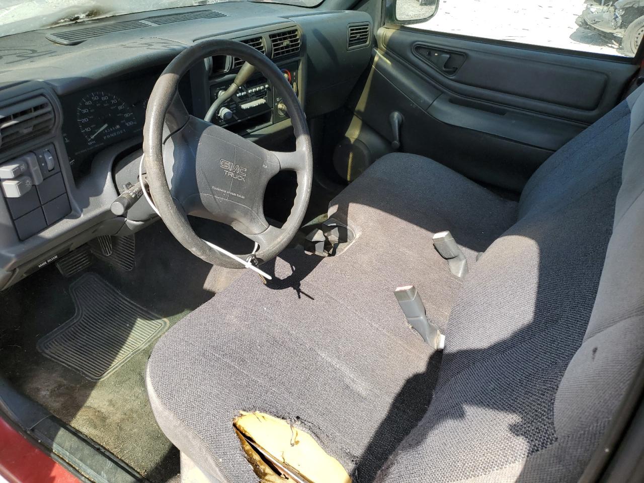 1997 GMC Sonoma VIN: 1GTCS14X0V8512273 Lot: 84574355