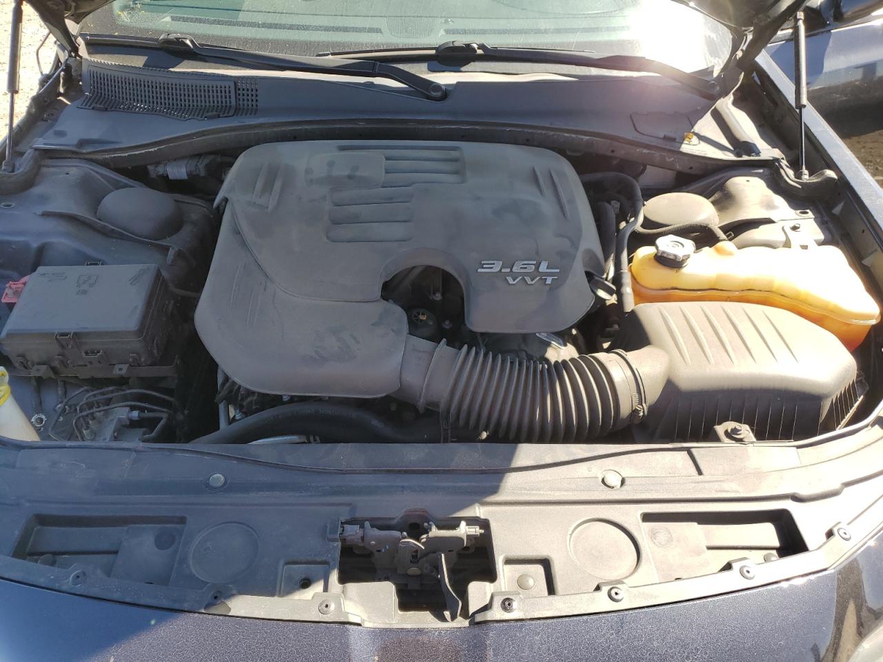 2019 Chrysler 300 S VIN: 2C3CCABG2KH555524 Lot: 87027495