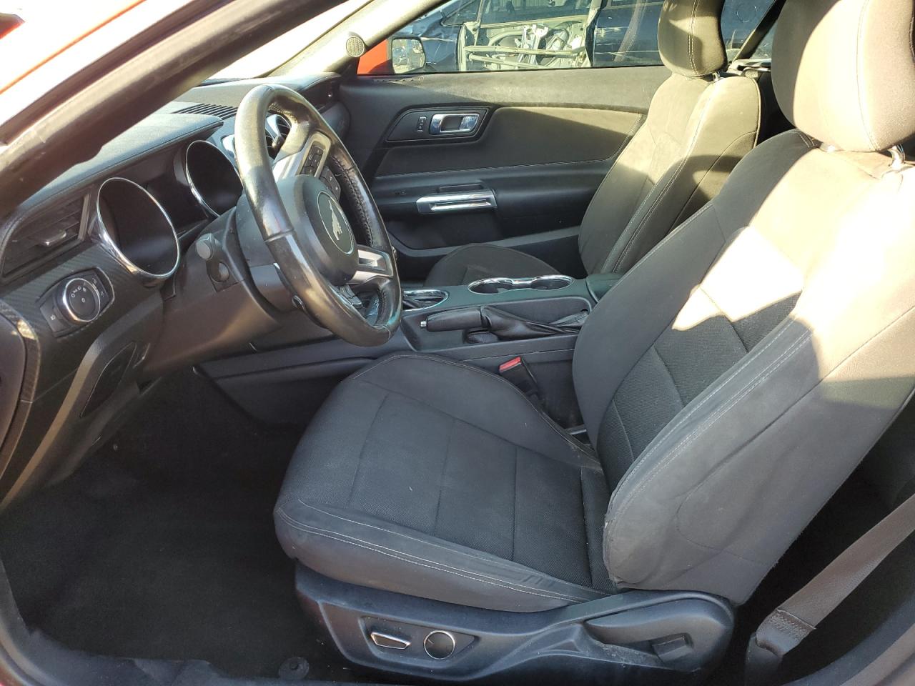 2015 Ford Mustang VIN: 1FATP8EM9F5372098 Lot: 87370155