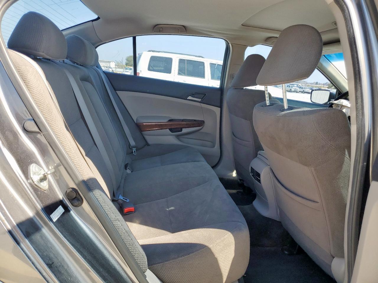 2011 Honda Accord Ex VIN: 1HGCP2F77BA012346 Lot: 84879455