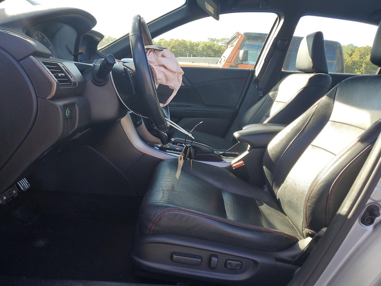 2017 Honda Accord Sport Special Edition VIN: 1HGCR2F16HA081138 Lot: 85847895