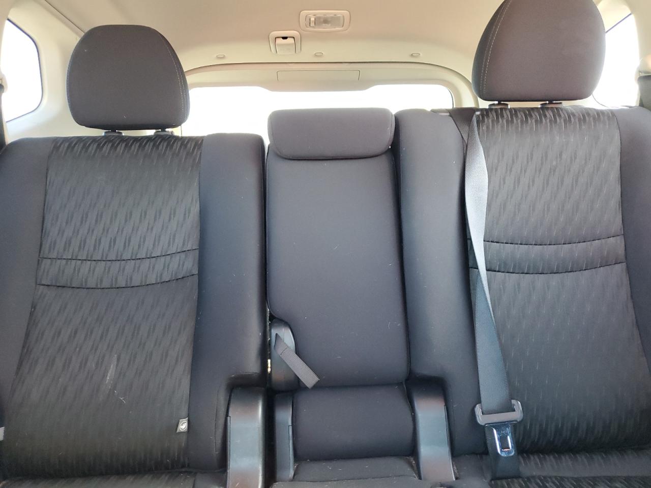 2018 Nissan Rogue S VIN: 5N1AT2MV6JC700663 Lot: 84887765