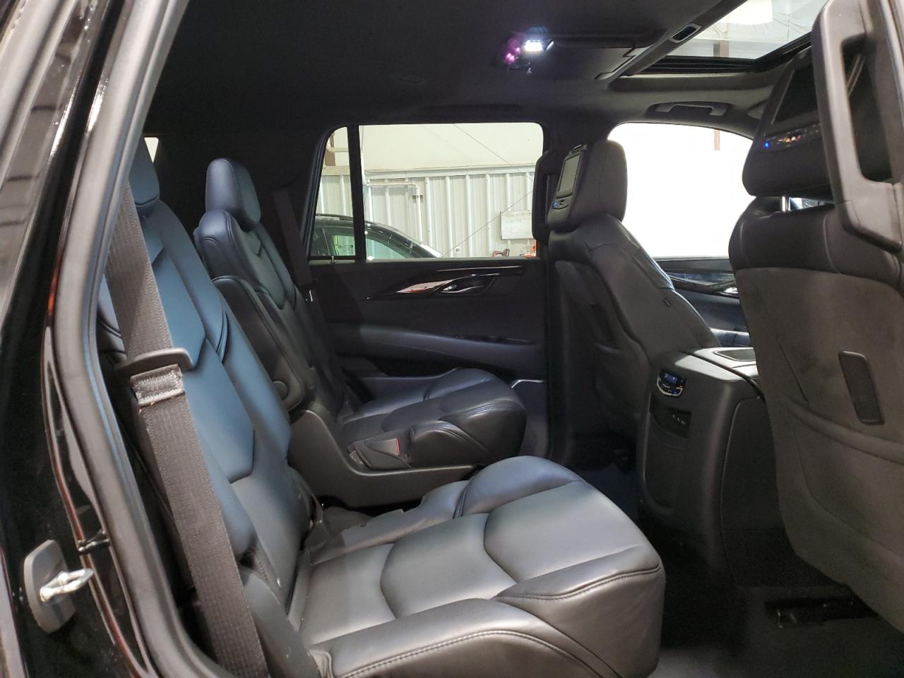 2019 Cadillac Escalade Platinum VIN: 1GYS4DKJ3KR281942 Lot: 89819065