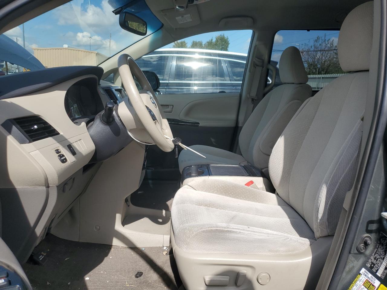 2014 Toyota Sienna Le VIN: 5TDKK3DC3ES479687 Lot: 82269765