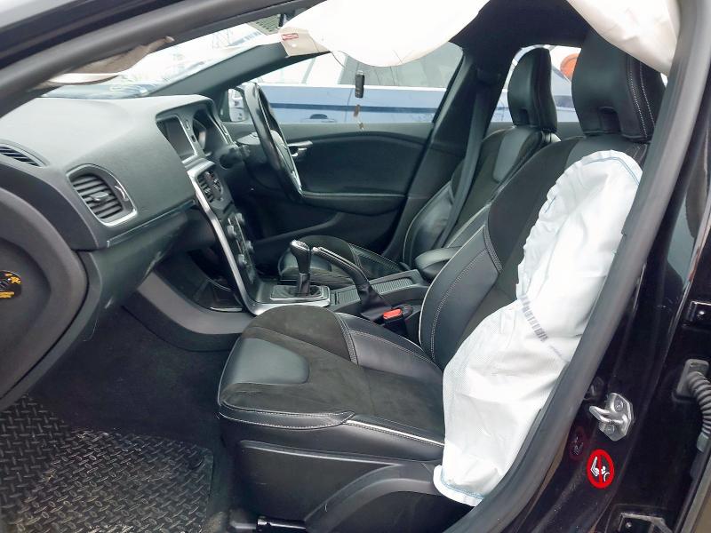 2018 VOLVO V40 D2 [120] R DESIGN NAV PLUS 5DR