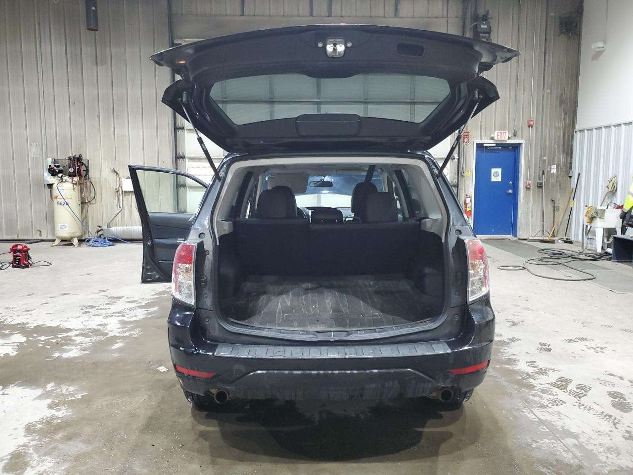 2011 Subaru Forester Limited VIN: JF2SHAEC4BH714892 Lot: 86268525