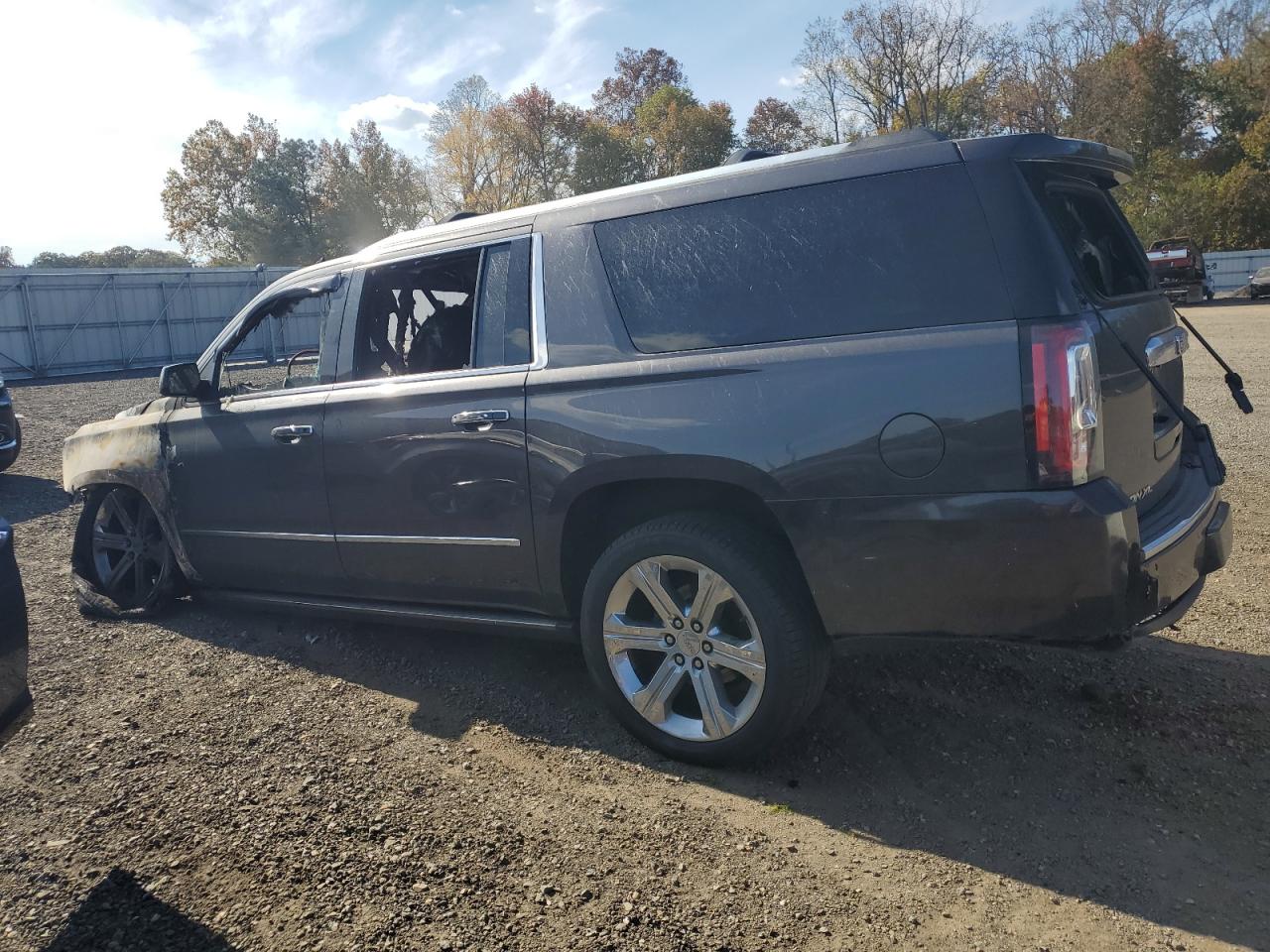 2018 GMC Yukon Xl Denali VIN: 1GKS2HKJ0JR309735 Lot: 90271795