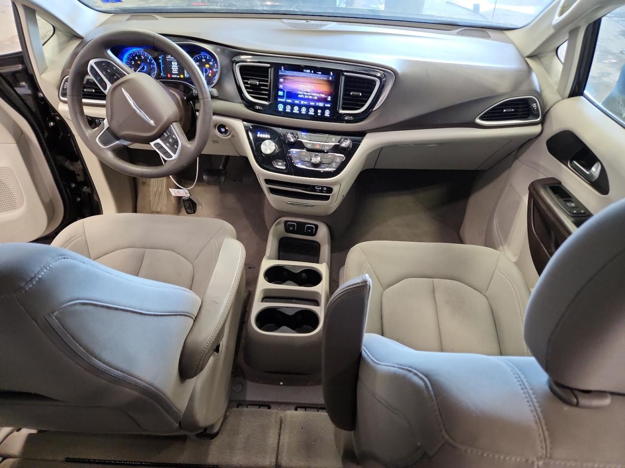 2017 Chrysler Pacifica Touring VIN: 2C4RC1DG8HR531914 Lot: 85302985