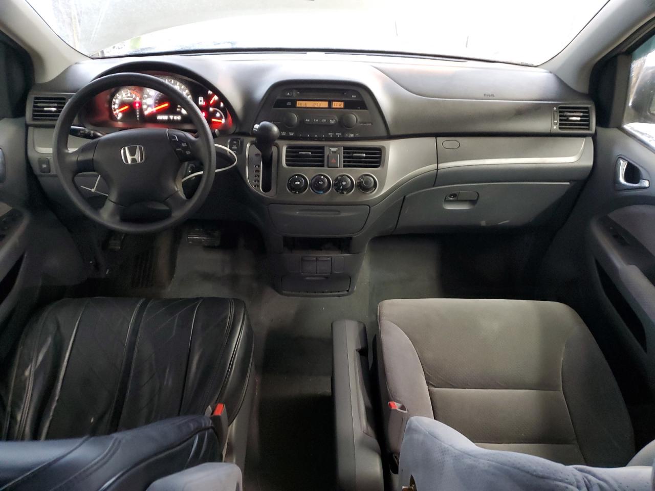 2005 Honda Odyssey Lx VIN: 5FNRL38245B086878 Lot: 90512305