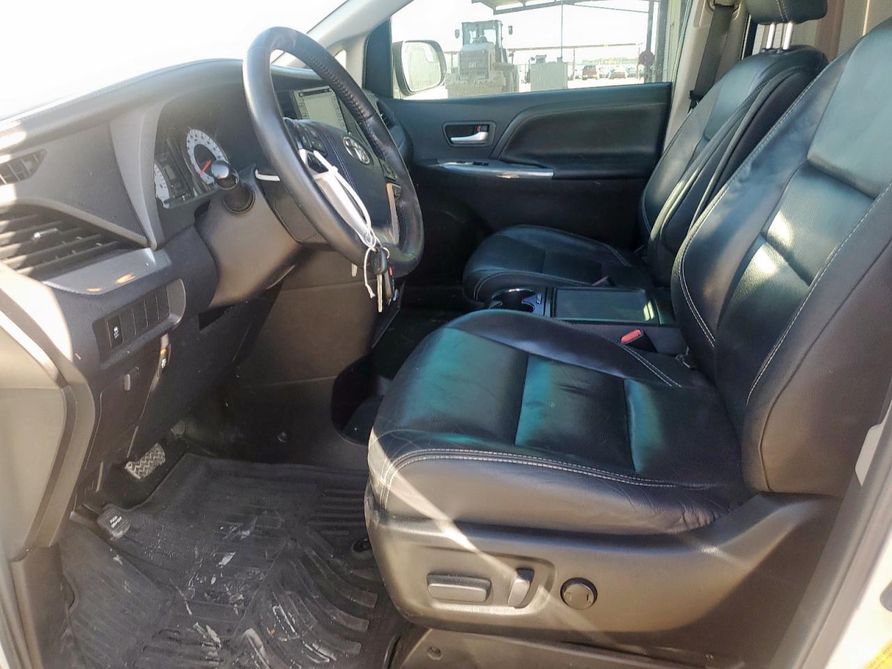 2018 Toyota Sienna Se VIN: 5TDXZ3DCXJS926267 Lot: 85532495