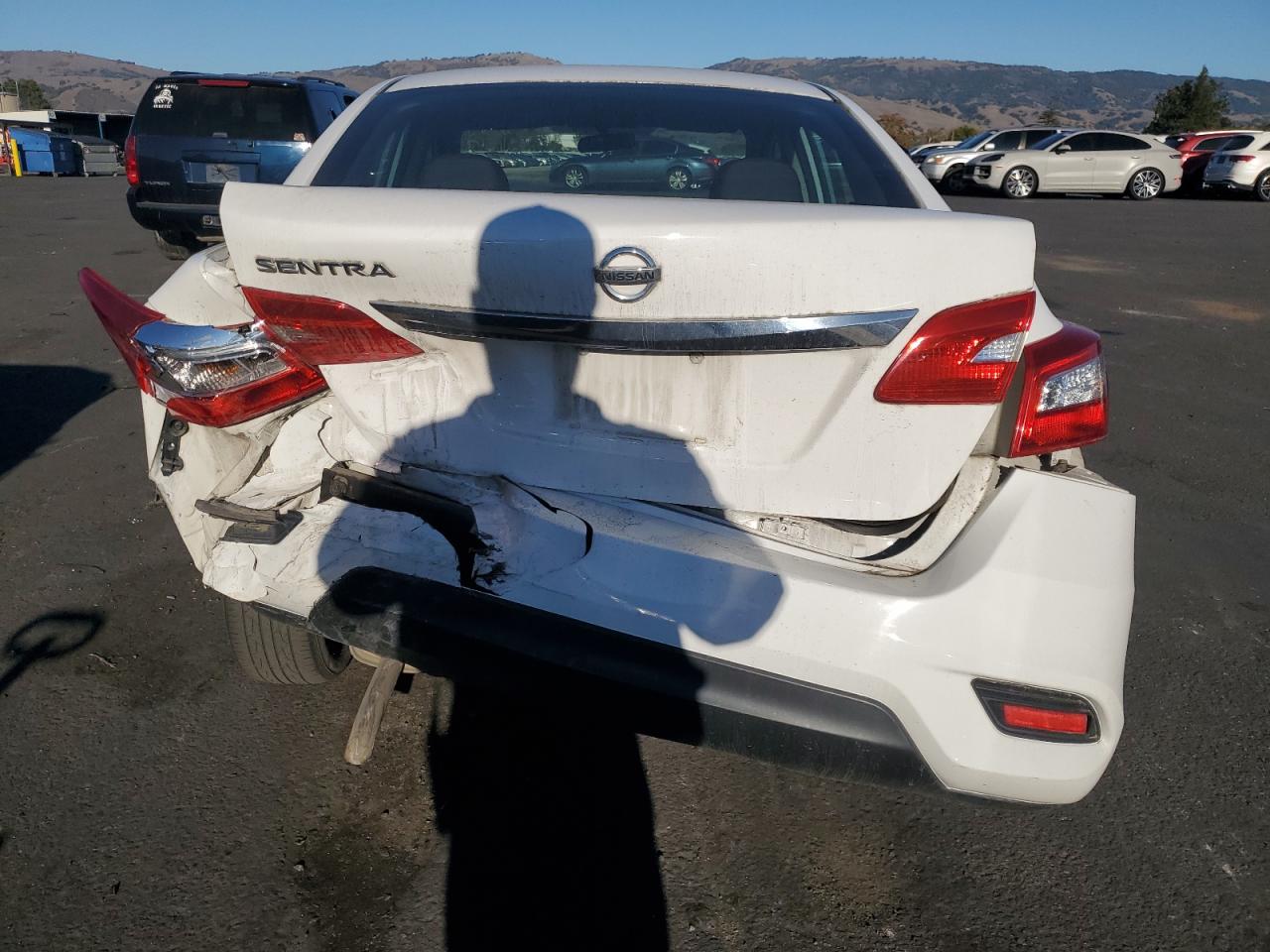 2018 Nissan Sentra S VIN: 3N1AB7AP0JY258984 Lot: 90302075