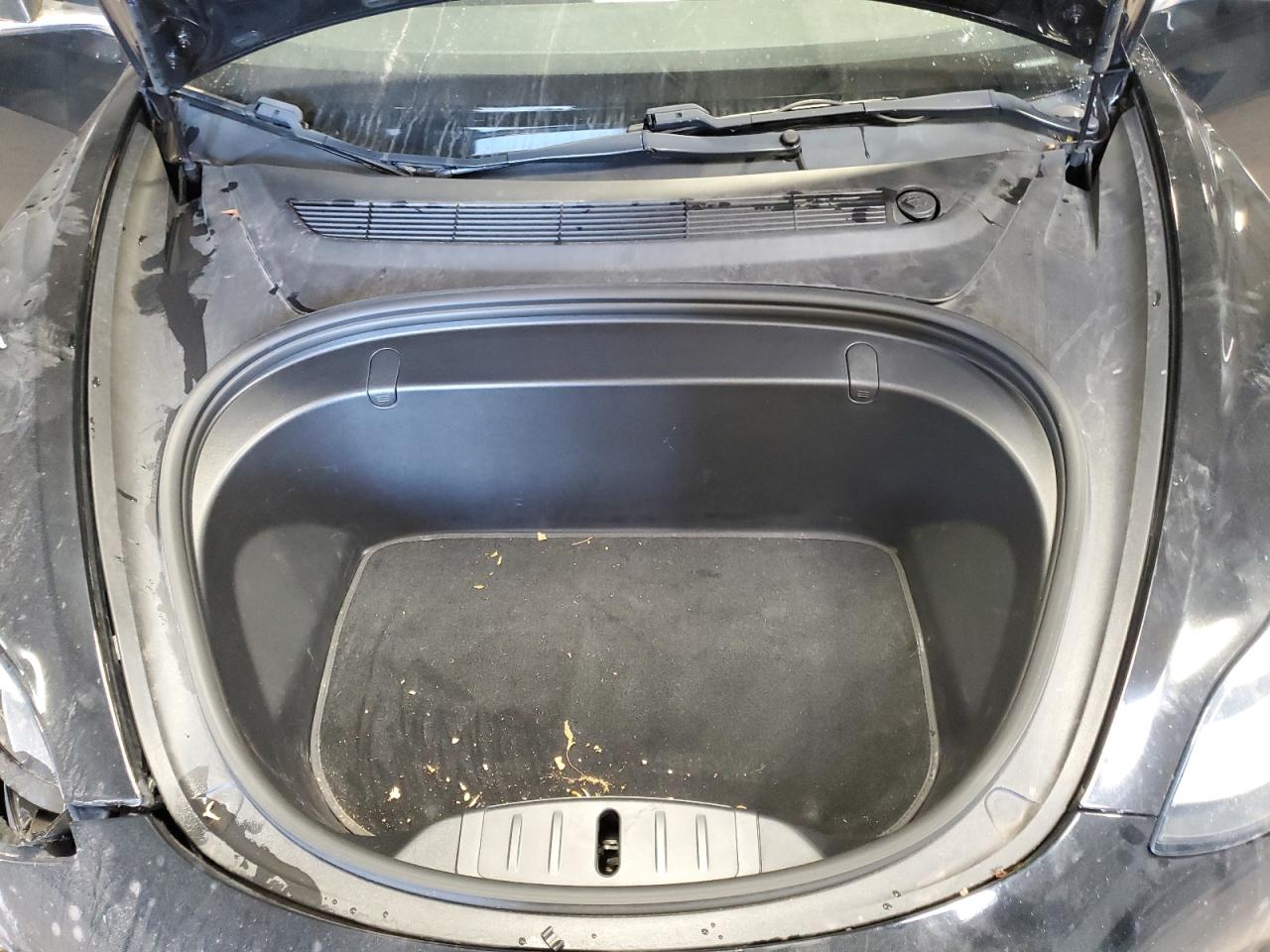 2018 Tesla Model 3 VIN: 5YJ3E1EB0JF112461 Lot: 84275055