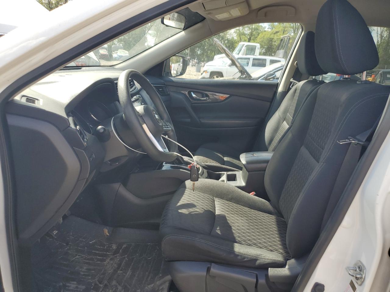 2017 Nissan Rogue S VIN: JN8AT2MV1HW000860 Lot: 82008015