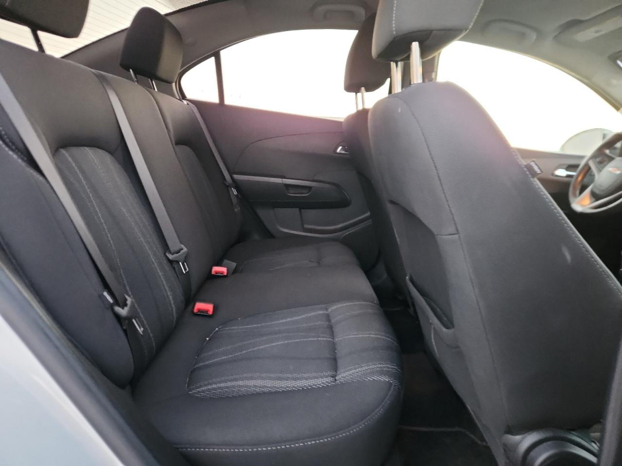 2019 Chevrolet Sonic Lt VIN: 1G1JD5SBXK4117822 Lot: 90498575