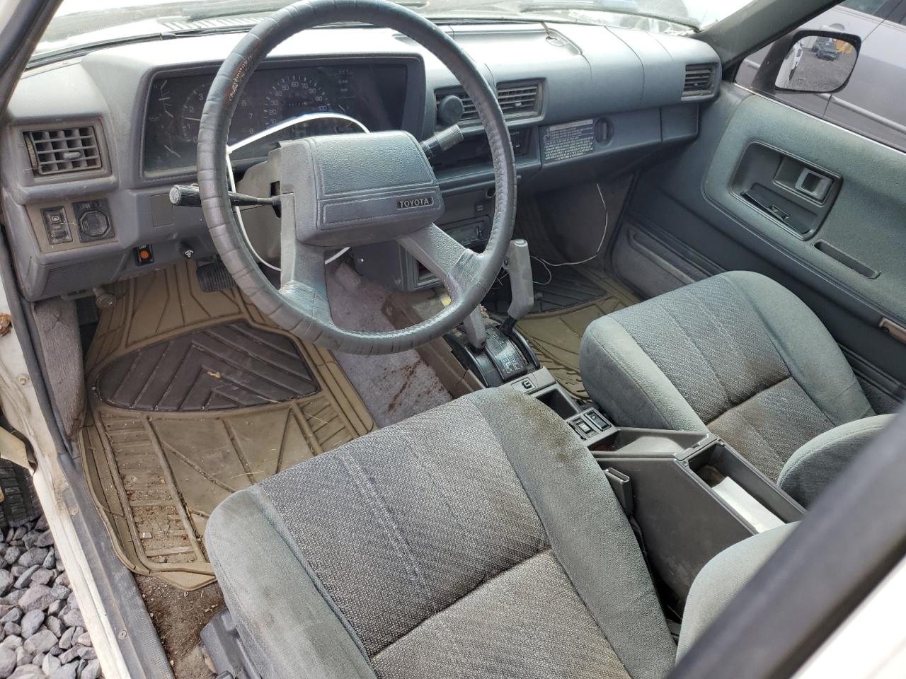 1988 Toyota 4Runner Vn66 Sr5 VIN: JT3VN66W8J0019827 Lot: 82001395