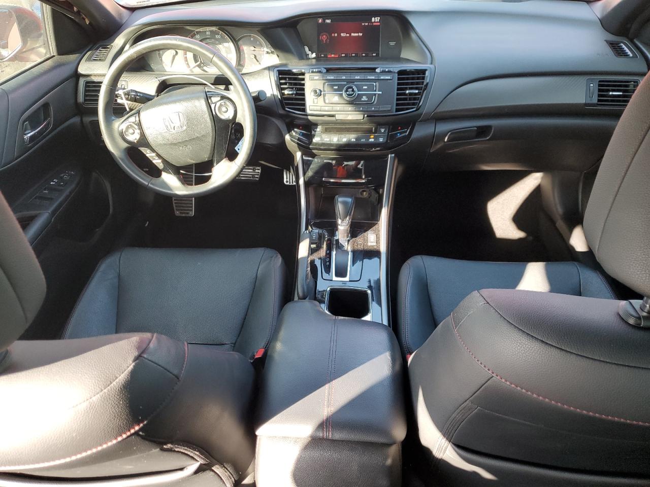 2017 Honda Accord Sport Special Edition VIN: 1HGCR2F11HA251163 Lot: 81989725