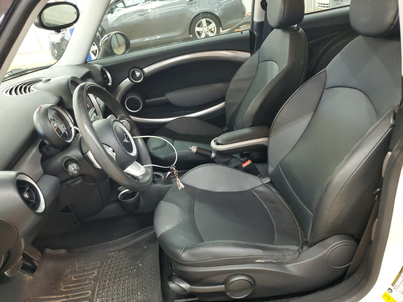 2009 Mini Cooper S VIN: WMWMF73549TW80283 Lot: 82452115