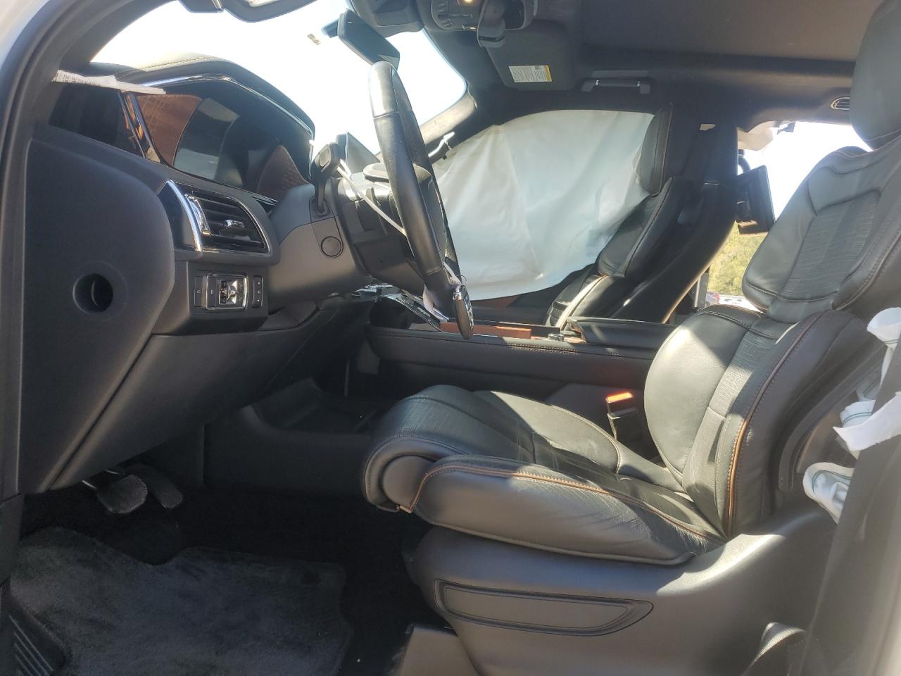 2022 Lincoln Navigator L Black Label VIN: 5LMJJ3TT3NEL13958 Lot: 84467175