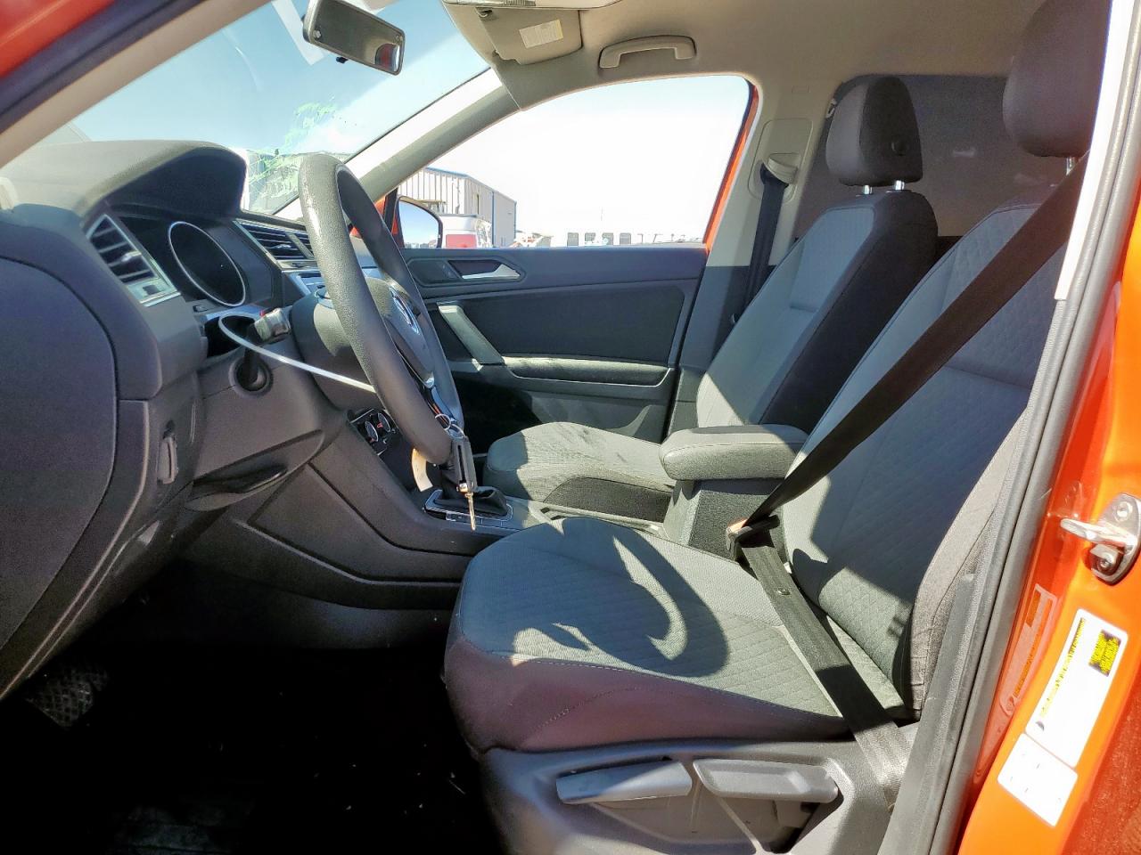 2019 Volkswagen Tiguan S VIN: 3VV1B7AX0KM045525 Lot: 82000865