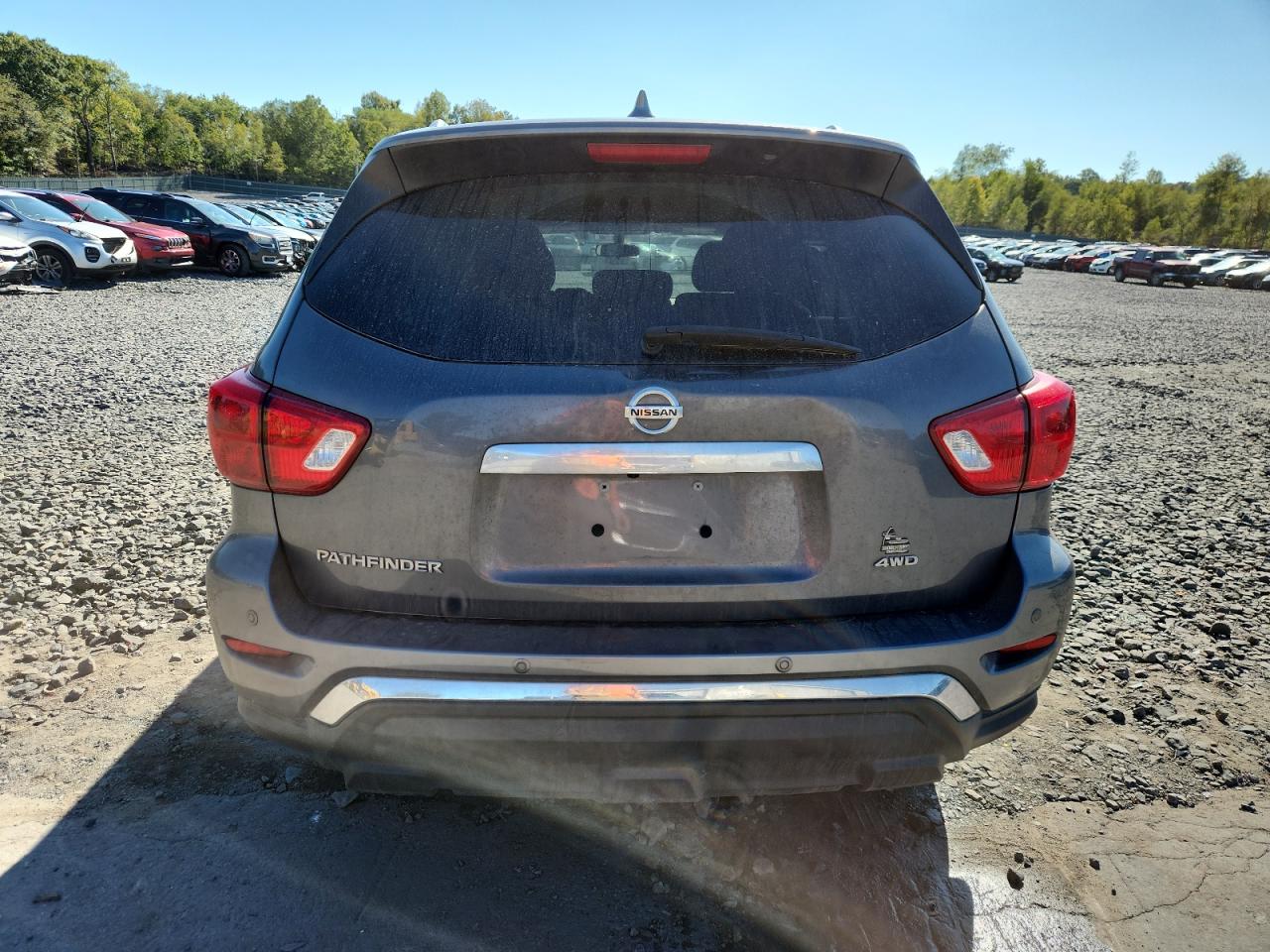 2019 Nissan Pathfinder S VIN: 5N1DR2MMXKC604085 Lot: 84703505