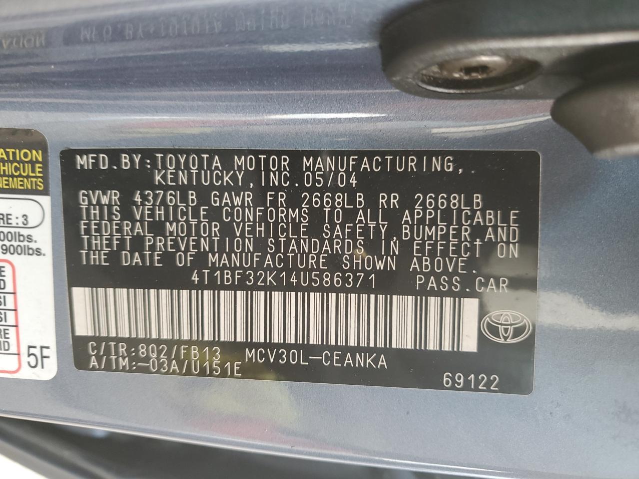 2004 Toyota Camry Le VIN: 4T1BF32K14U586371 Lot: 82438215
