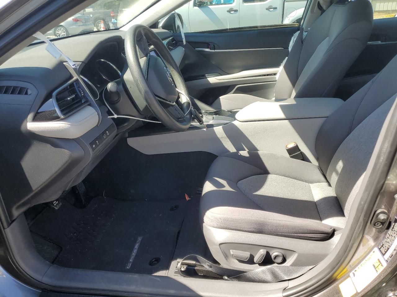 2020 Toyota Camry Le VIN: 4T1C11AK8LU501999 Lot: 84993085