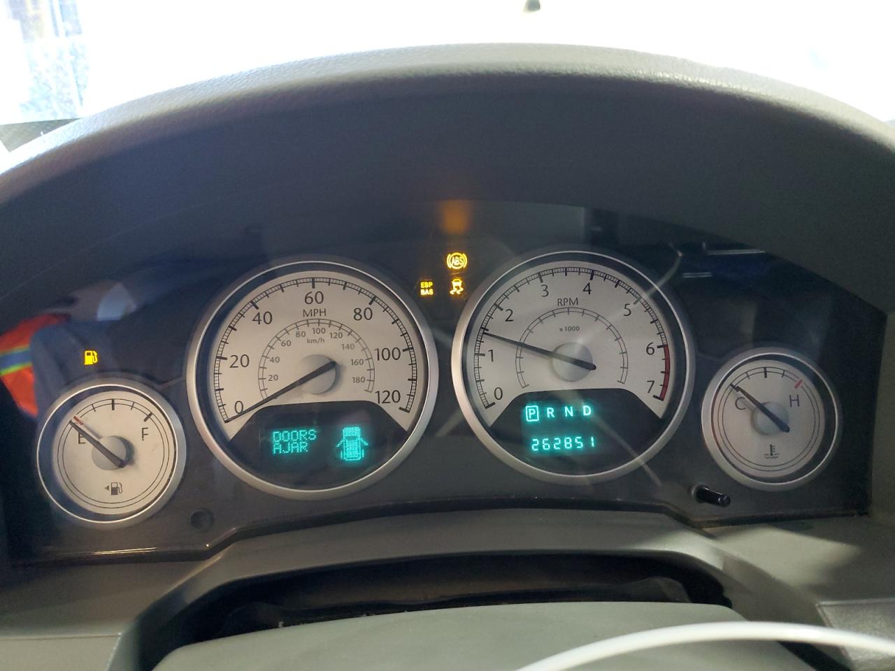 2010 Chrysler Town & Country Touring VIN: 2A4RR5D11AR315324 Lot: 85564635