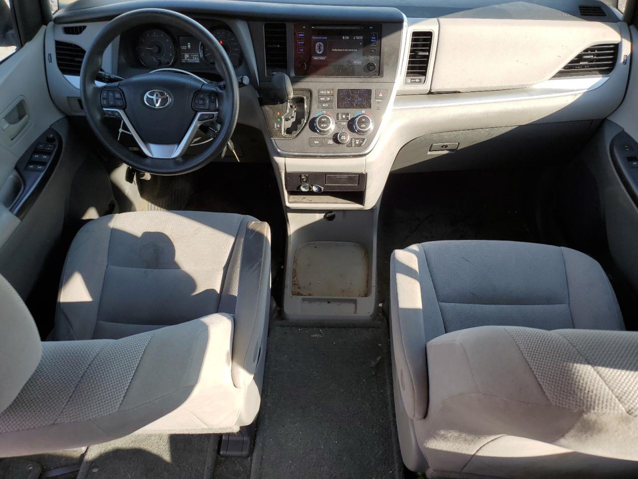 2017 Toyota Sienna VIN: 5TDZZ3DC6HS865521 Lot: 82542335