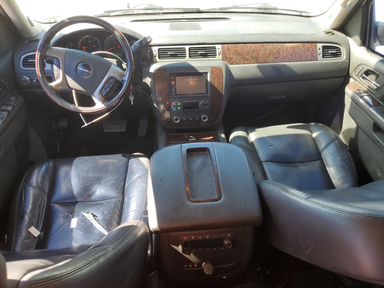 2011 GMC Yukon Denali VIN: 1GKS1EEF3BR386075 Lot: 84945435