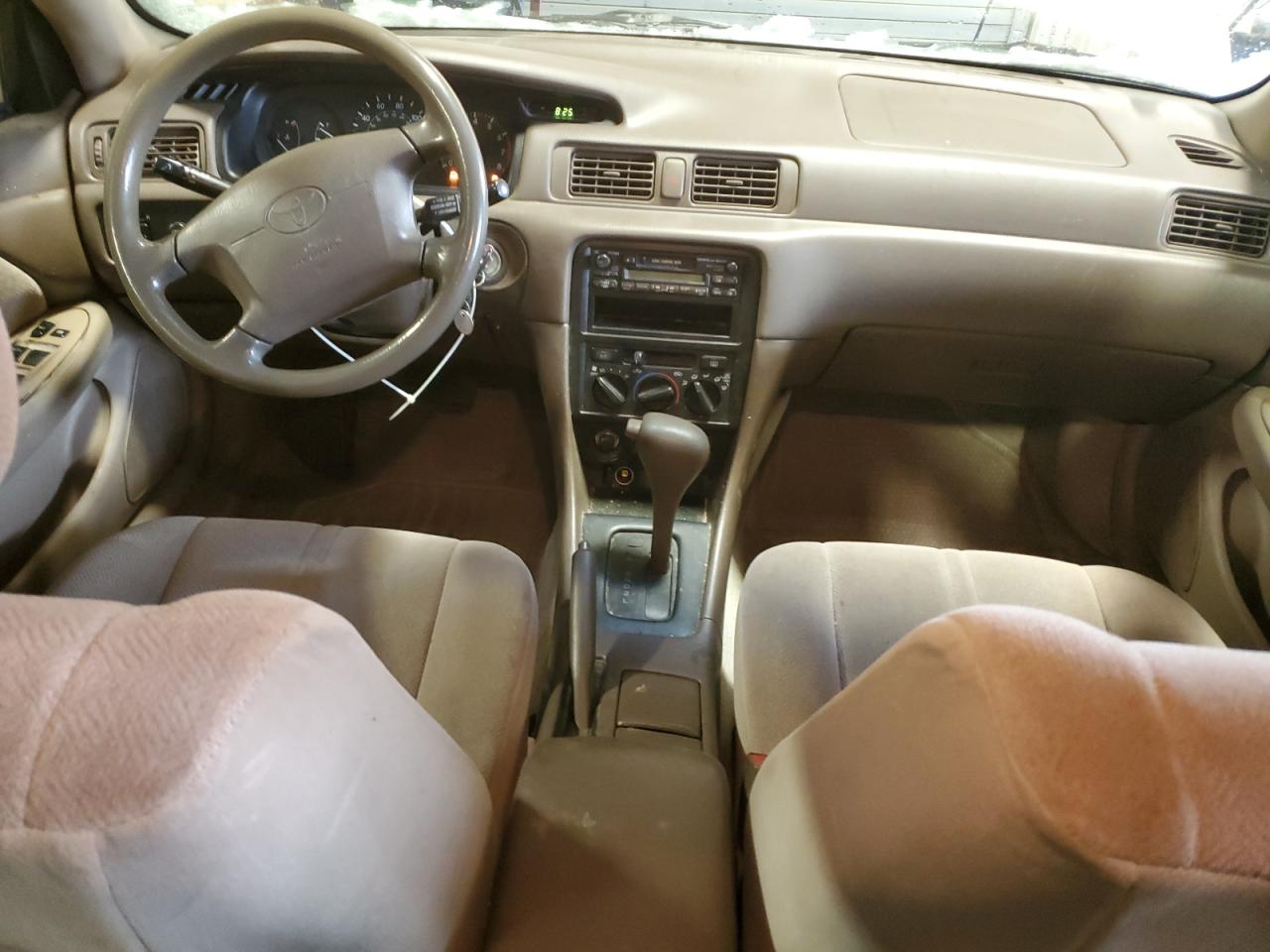 1999 Toyota Camry Ce VIN: 4T1BG22KXXU476396 Lot: 82415865