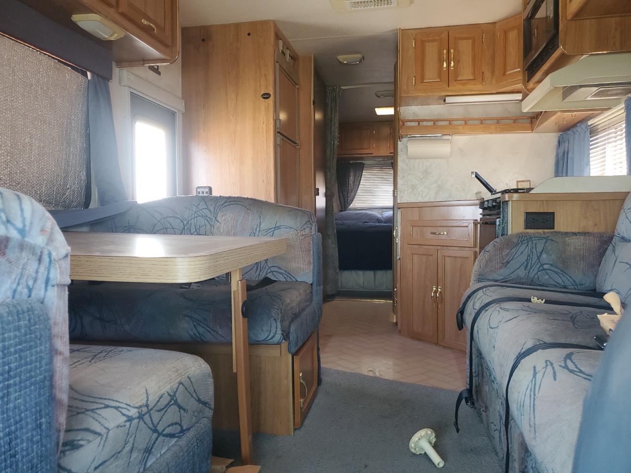 1998 Ford Econoline E450 Super Duty Cutaway Van Rv VIN: 1FDXE40FXWHA20919 Lot: 85132855