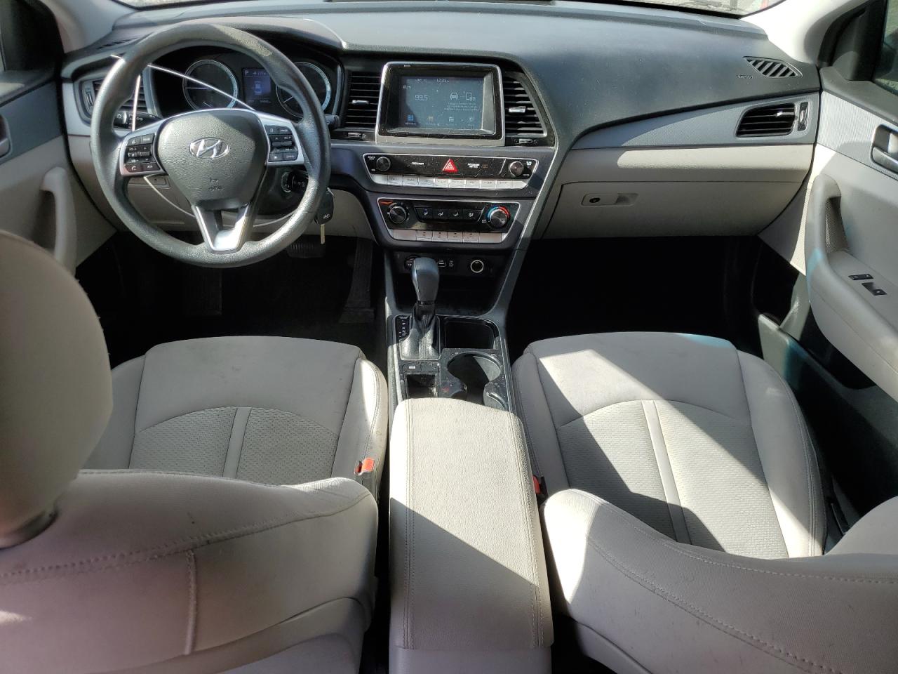 2019 Hyundai Sonata Se VIN: 5NPE24AF0KH821406 Lot: 82406435