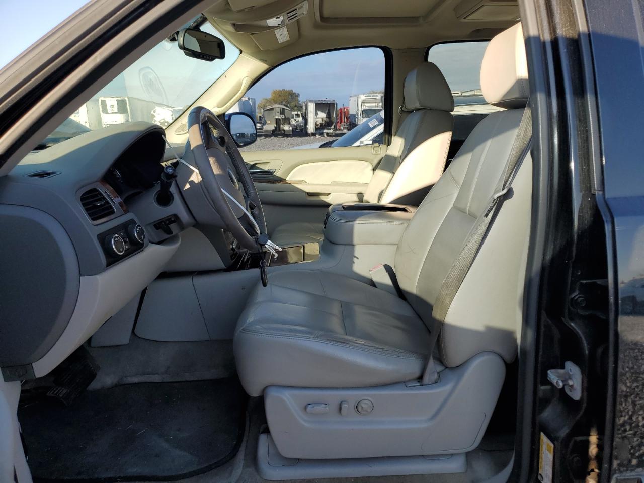 2008 Chevrolet Tahoe K1500 VIN: 1GNFK13038R122615 Lot: 86270345