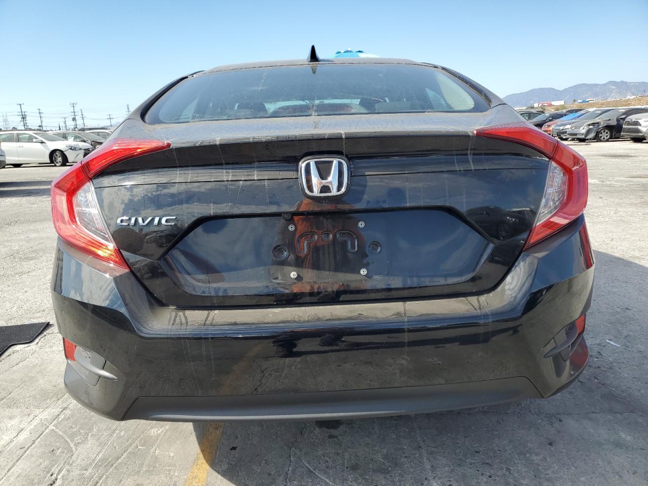 2018 Honda Civic Ex VIN: 2HGFC2F77JH583943 Lot: 82380795