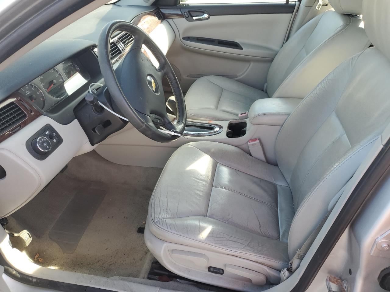 2010 Chevrolet Impala Lt VIN: 2G1WB5ENXA1259132 Lot: 82195665