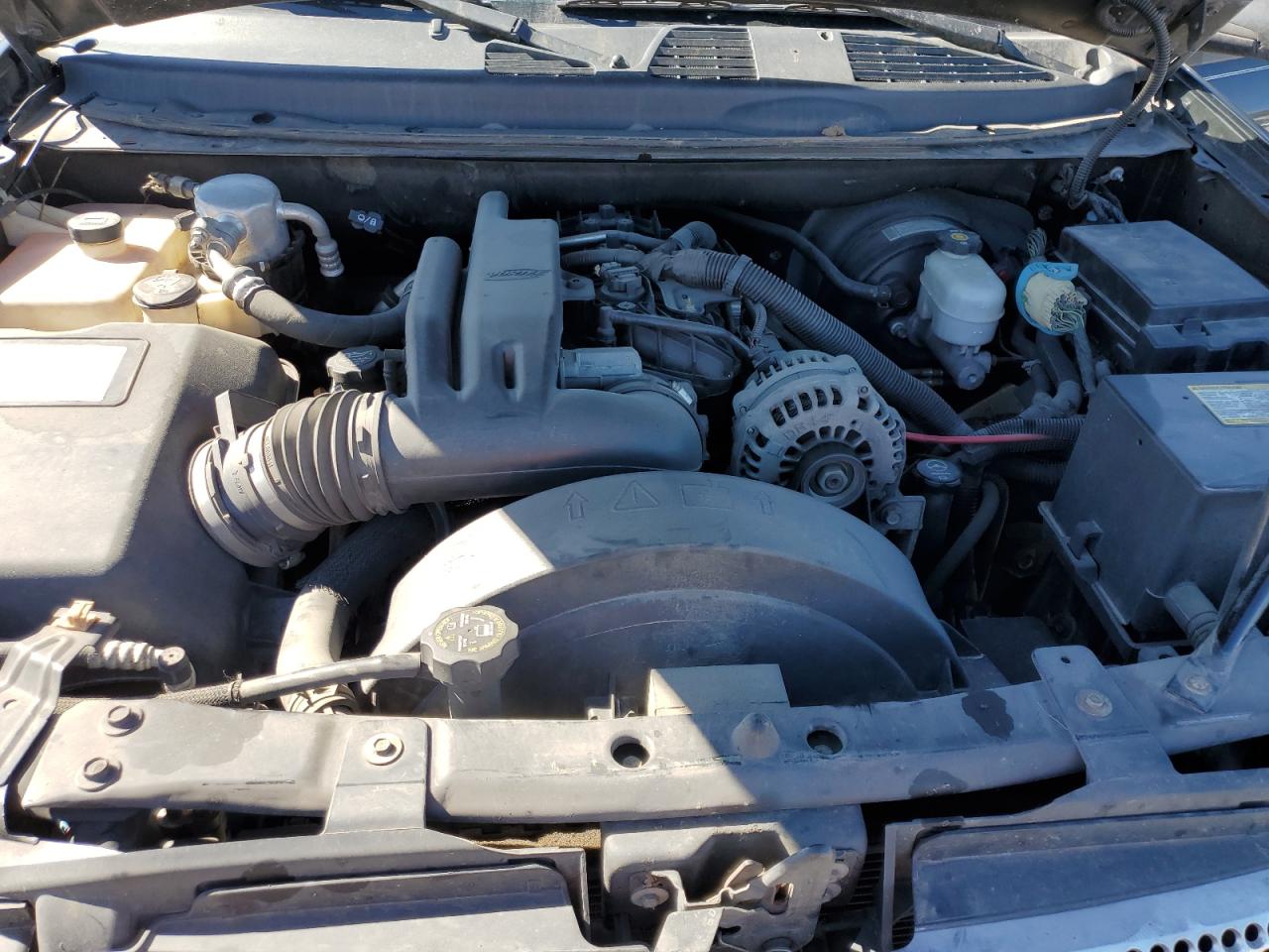 2008 GMC Envoy Denali VIN: 1GKET63M182136432 Lot: 87226125