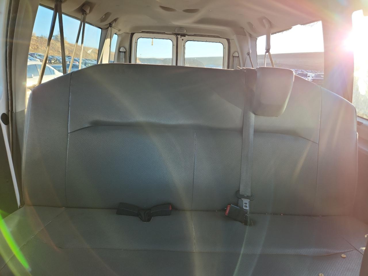 2009 Ford Econoline E350 Super Duty Wagon VIN: 1FBSS31L69DA79925 Lot: 90524995