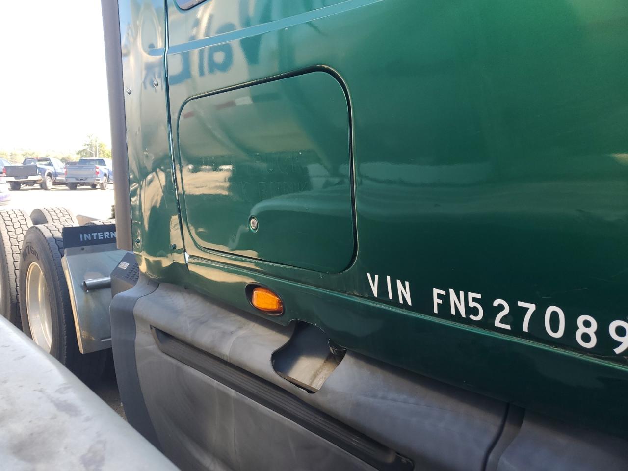 2015 International Lf687 Semi Truck VIN: 3HSDJAPR1FN527089 Lot: 82160275