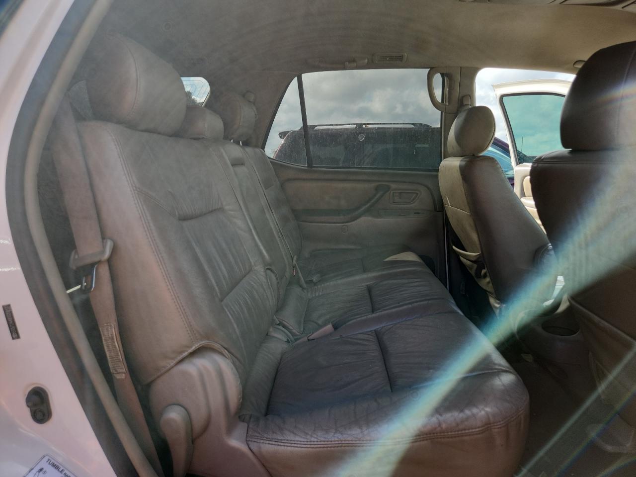 2005 Toyota Sequoia Sr5 VIN: 5TDZT34A95S258122 Lot: 85701225