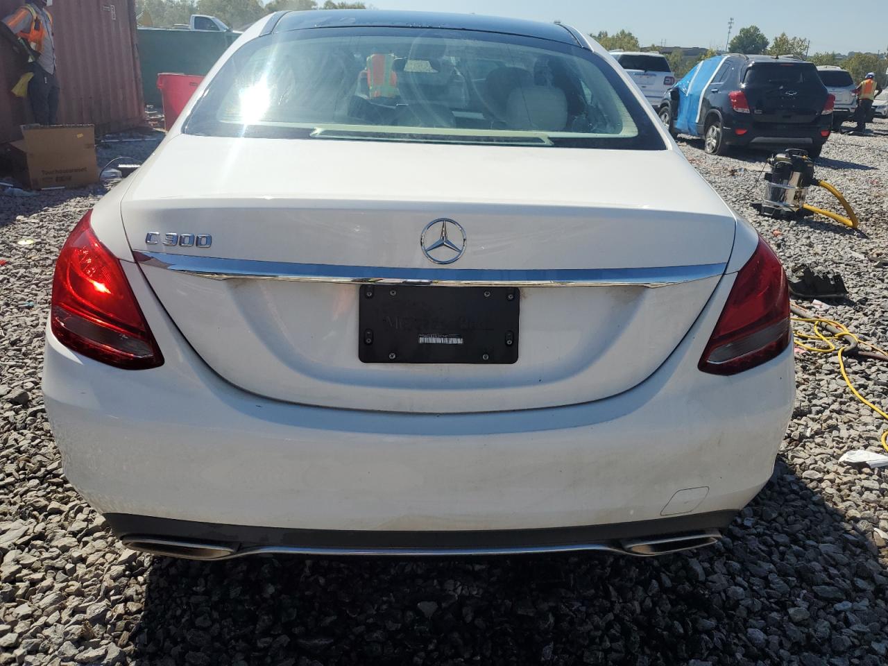 2015 Mercedes-Benz C 300 VIN: 55SWF4JB2FU090342 Lot: 84748585