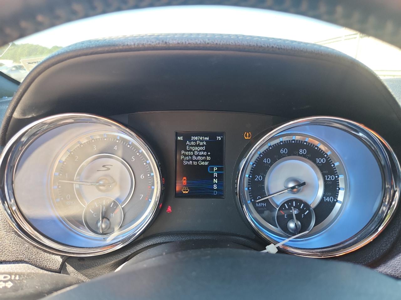 2013 Chrysler 300 S VIN: 2C3CCABG9DH587017 Lot: 85732365