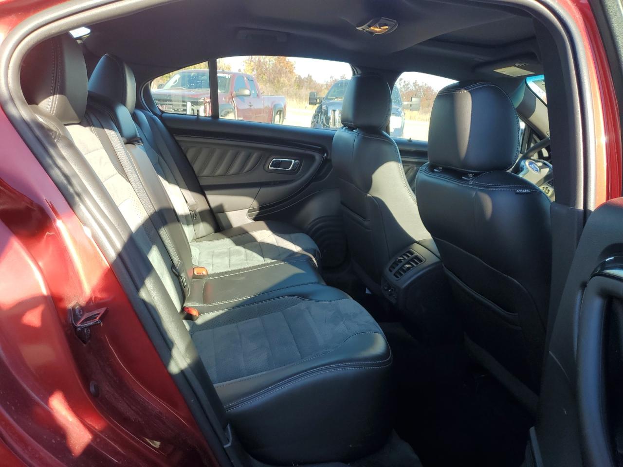 2013 Ford Taurus Sho VIN: 1FAHP2KT5DG227950 Lot: 89880855