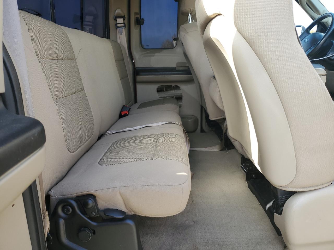 2005 Ford F250 Super Duty VIN: 1FTSX21535ED01060 Lot: 82191225