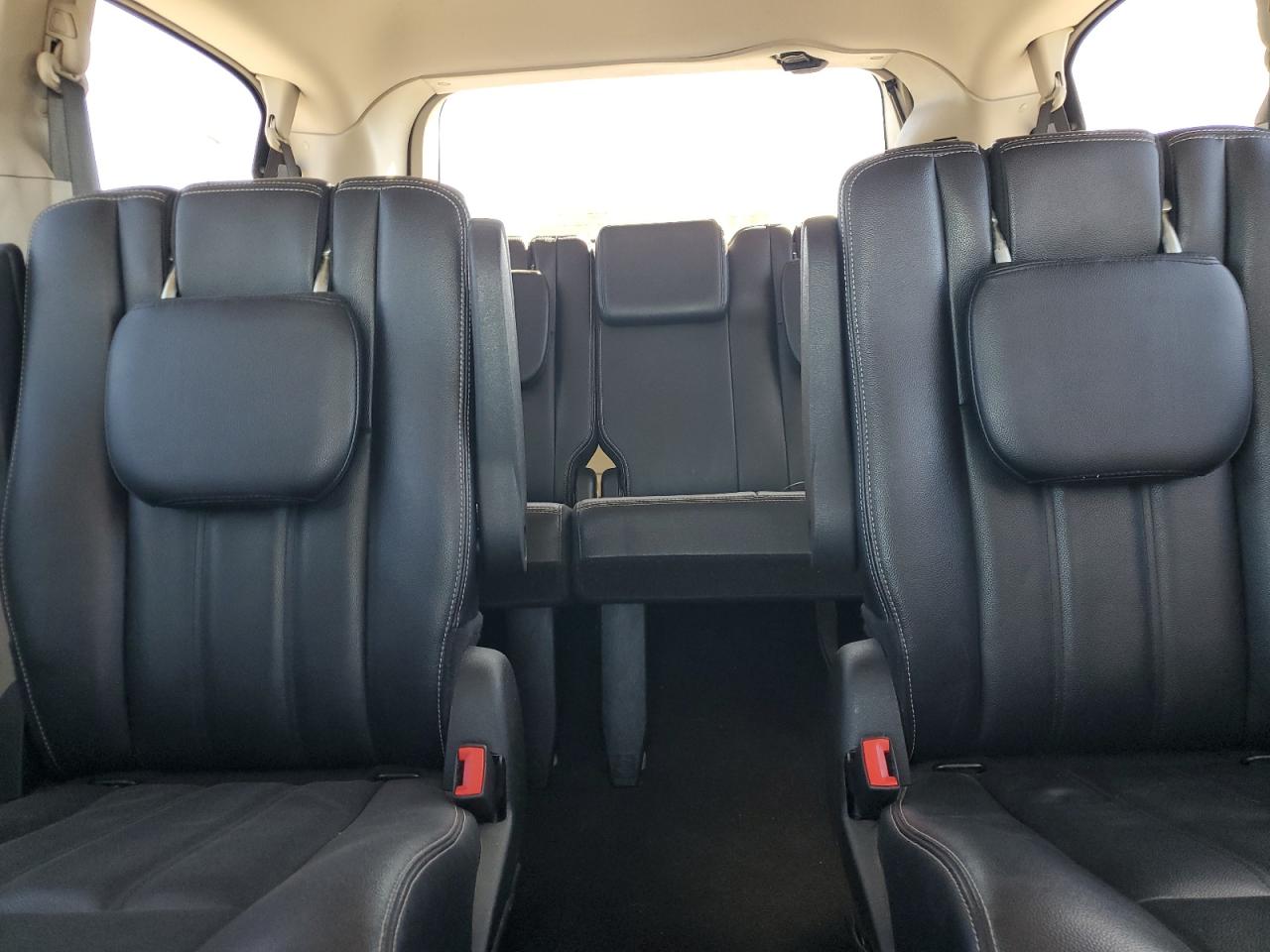 2015 Chrysler Town & Country Touring VIN: 2C4RC1BG4FR715201 Lot: 85834855