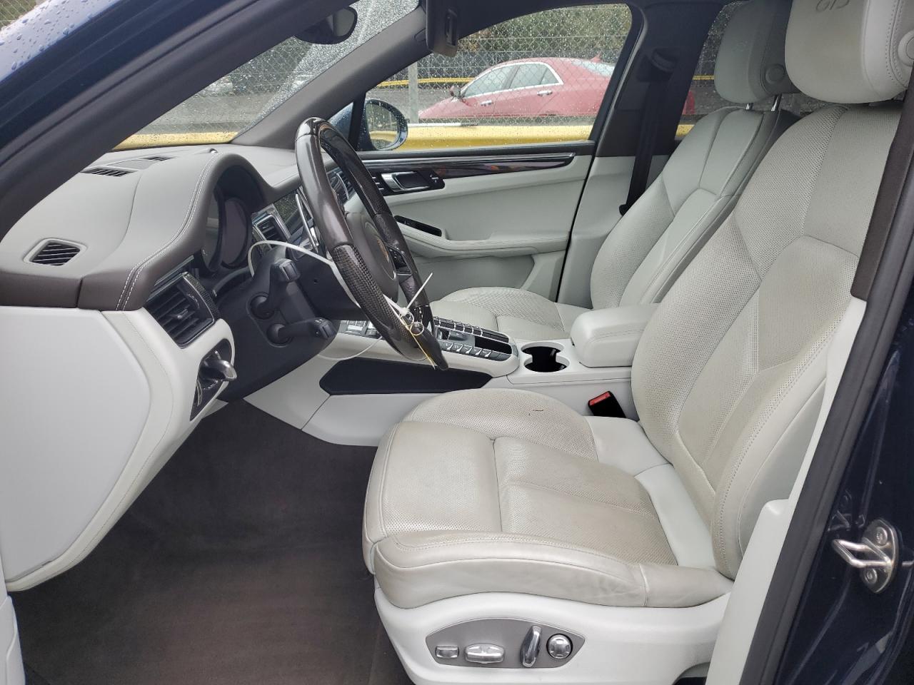 2017 Porsche Macan Gts VIN: WP1AG2A51HLB50813 Lot: 82338815