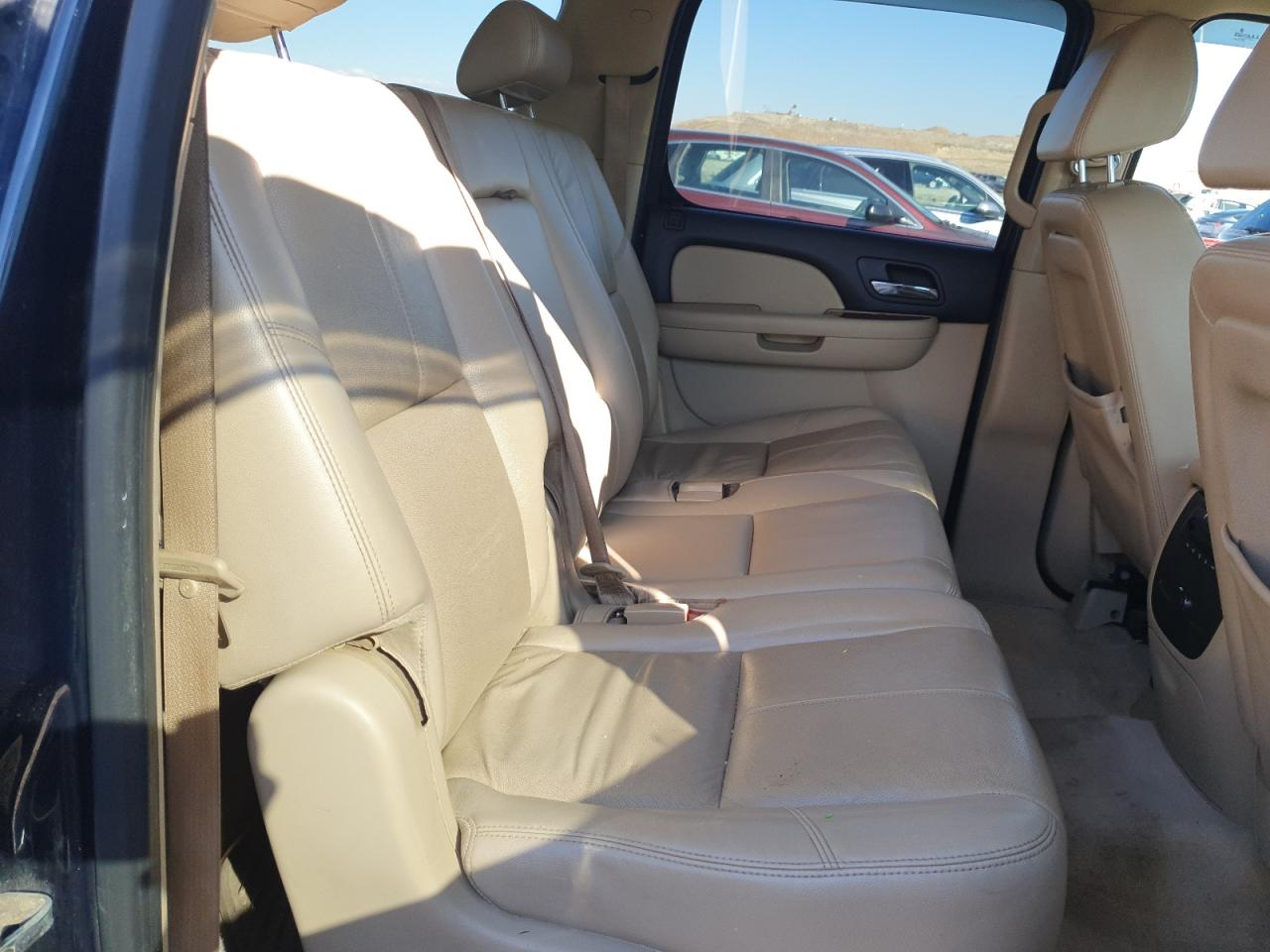 2008 Chevrolet Suburban K1500 Ls VIN: 3GNFK16398G303305 Lot: 82225365