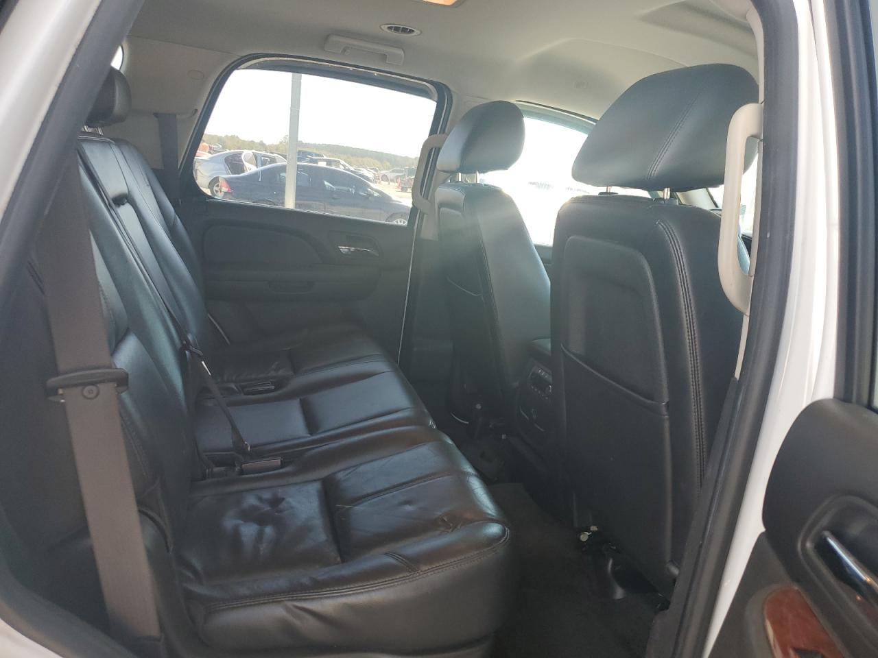 2010 Chevrolet Tahoe K1500 Lt VIN: 1GNUKBE0XAR196534 Lot: 86459545