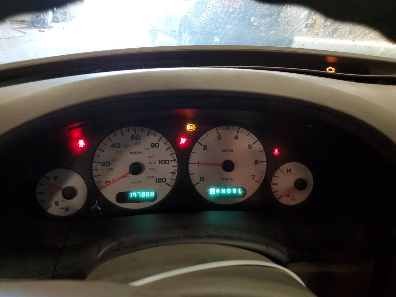 2002 Dodge Grand Caravan El VIN: 1B4GP34392B575475 Lot: 82430855